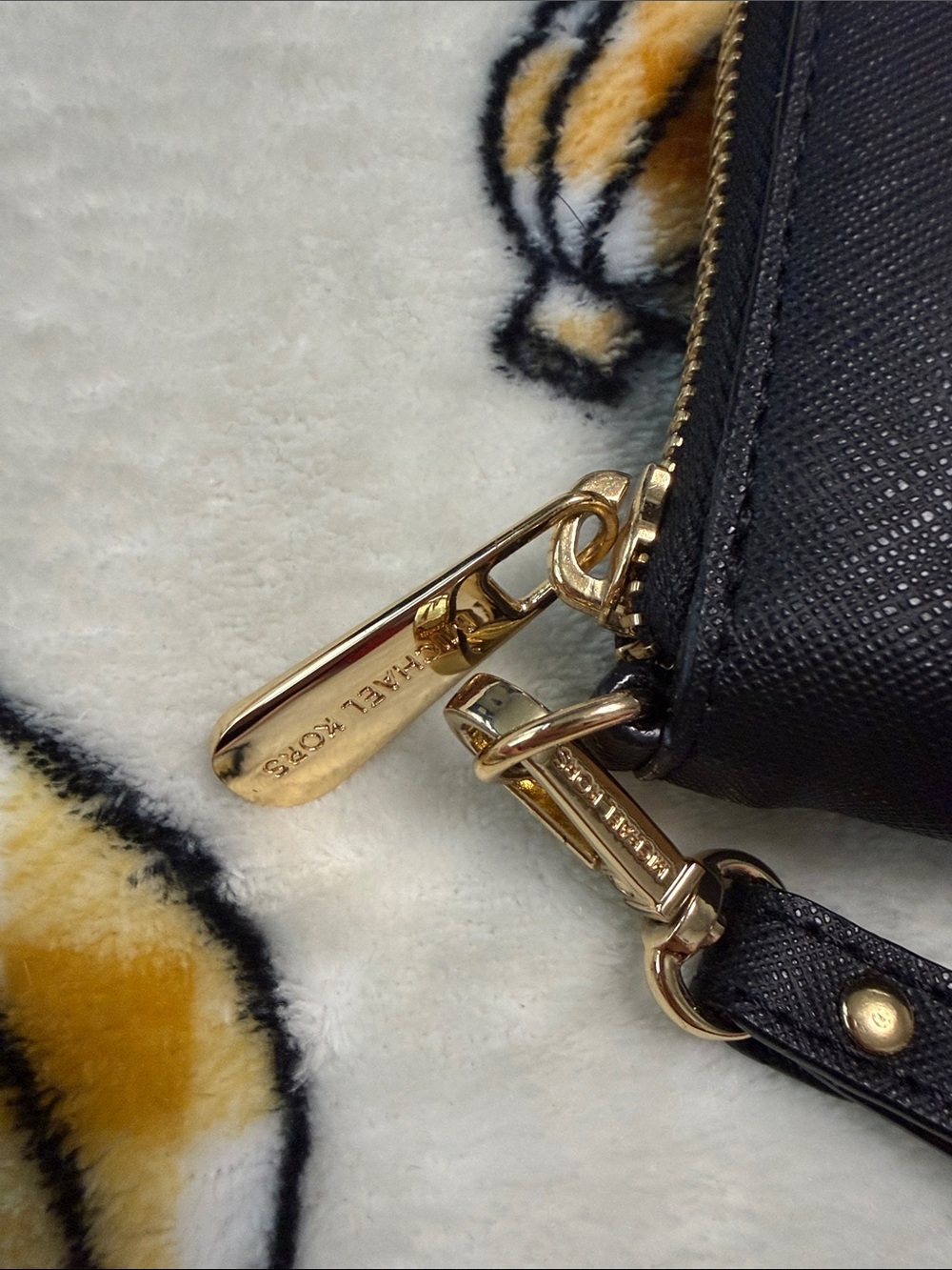 Michael Kors Black Leather Wristlet with Gold Plaque - Picture 2 of 10